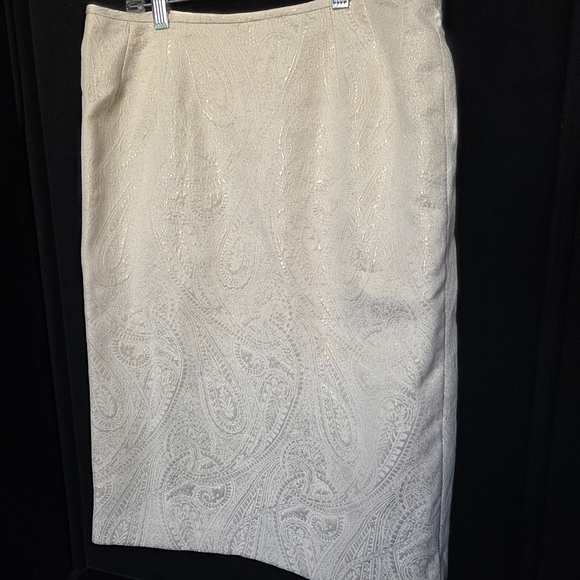 Le Suit Ivory Neutral Paisley Pencil Skirt Size 12 - Picture 1 of 11